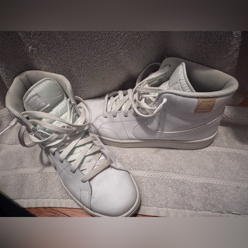 Nike Court Royale mid sneaker